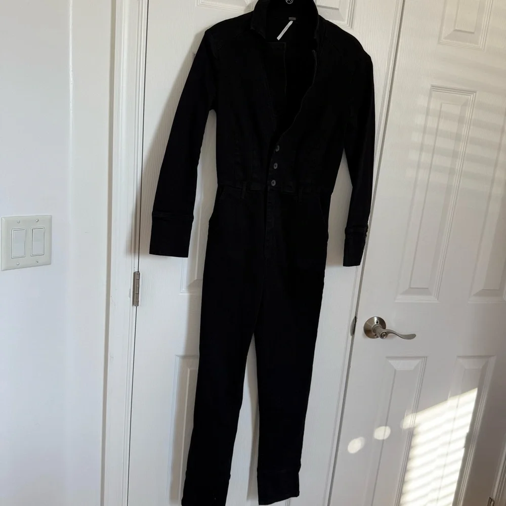 Free People Take Me Out Sleek Black Long Sleeve Stretch Jumpsuit Women's‎ 0 EUC